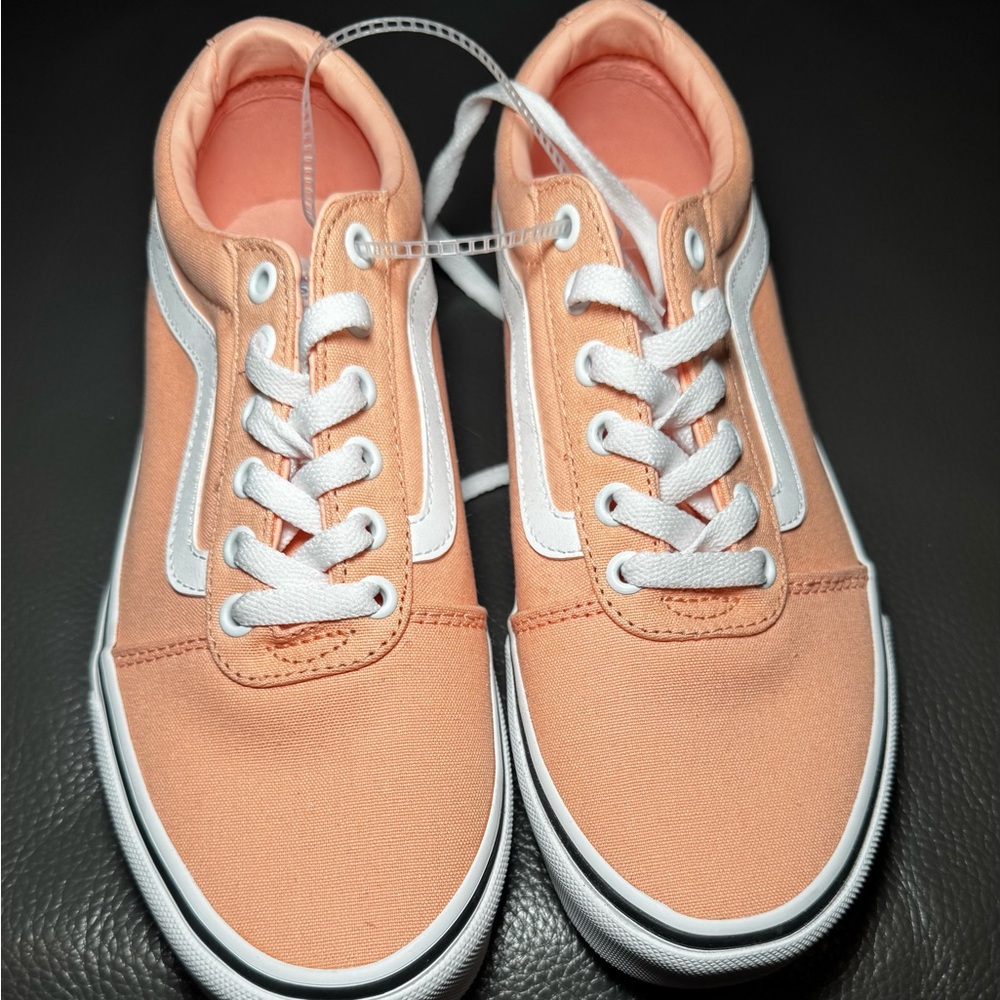 Vans old school canvas Sneakers - never worn -Peach